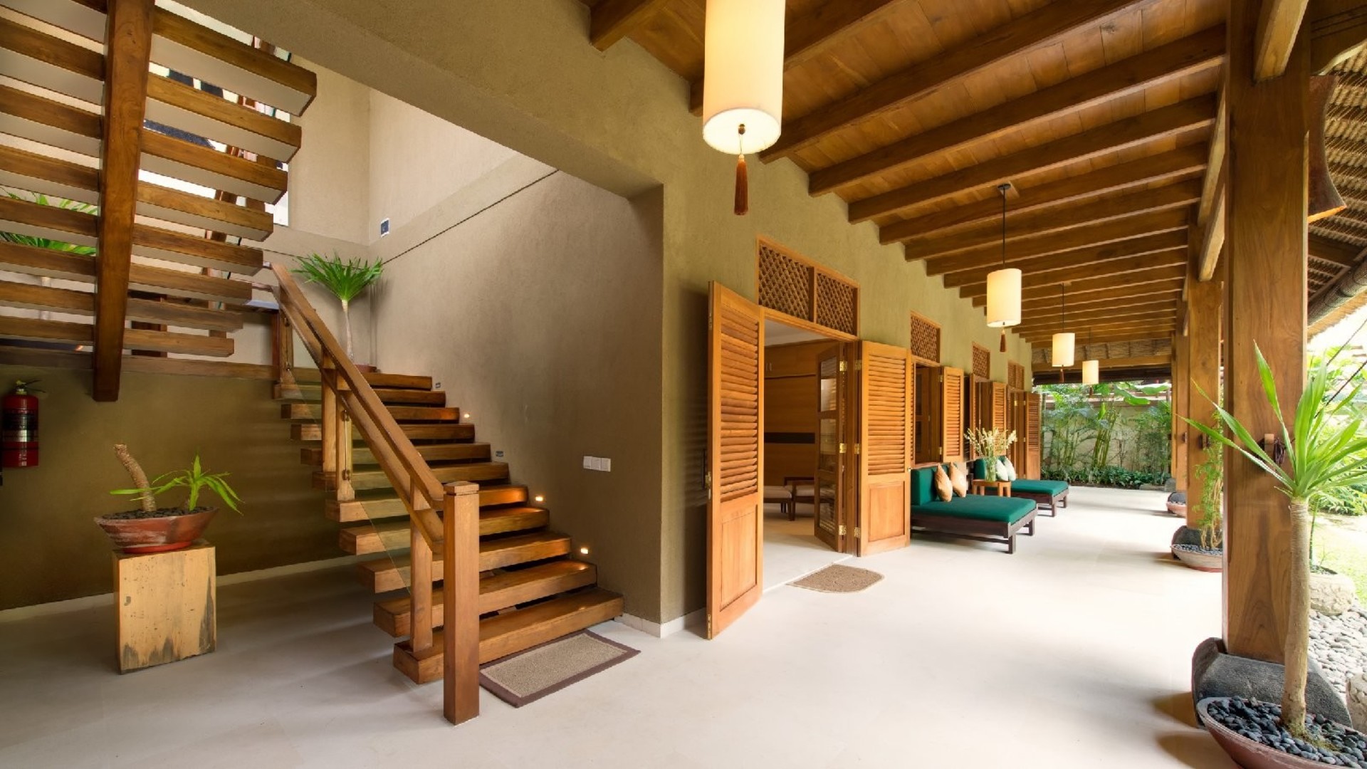 Peaceful Villa with Glistering Swimming Pool, Bali Villa 2139