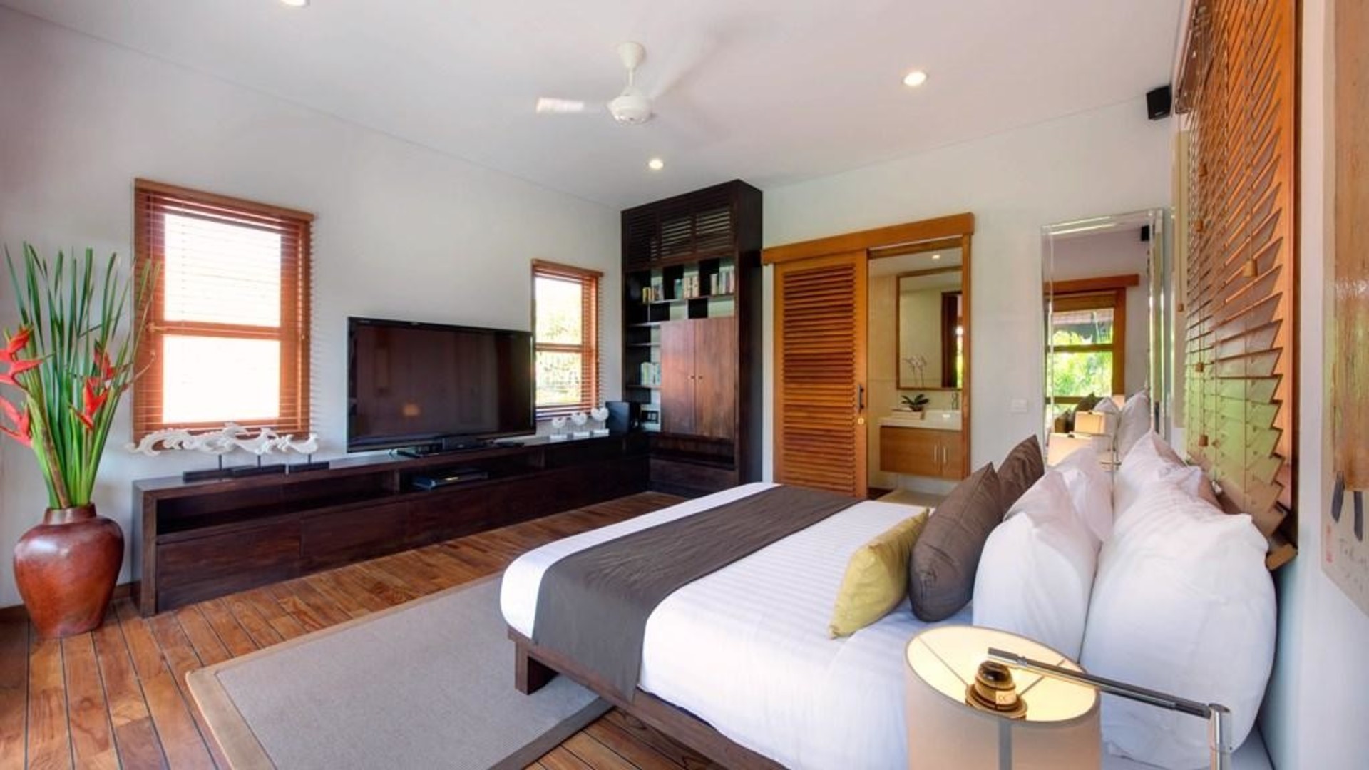 Peaceful Villa with Glistering Swimming Pool, Bali Villa 2139