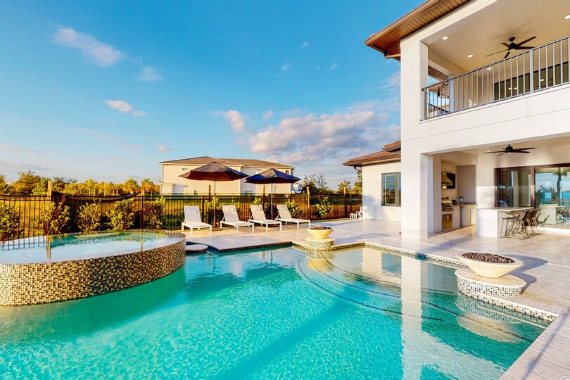 Rent this Luxury 5 Star Mansion on The Bear's Den Resort, Orlando Mansion 6125