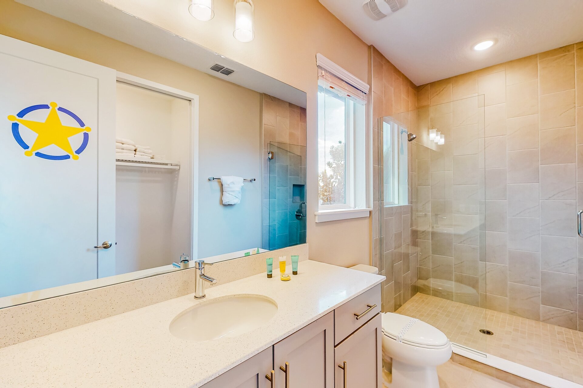 Rent this Luxury 5 Star Mansion on The Bear's Den Resort, Orlando Mansion 6125