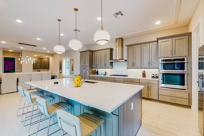 Rent this Luxury 5 Star Mansion on The Bear's Den Resort, Orlando Mansion 6125