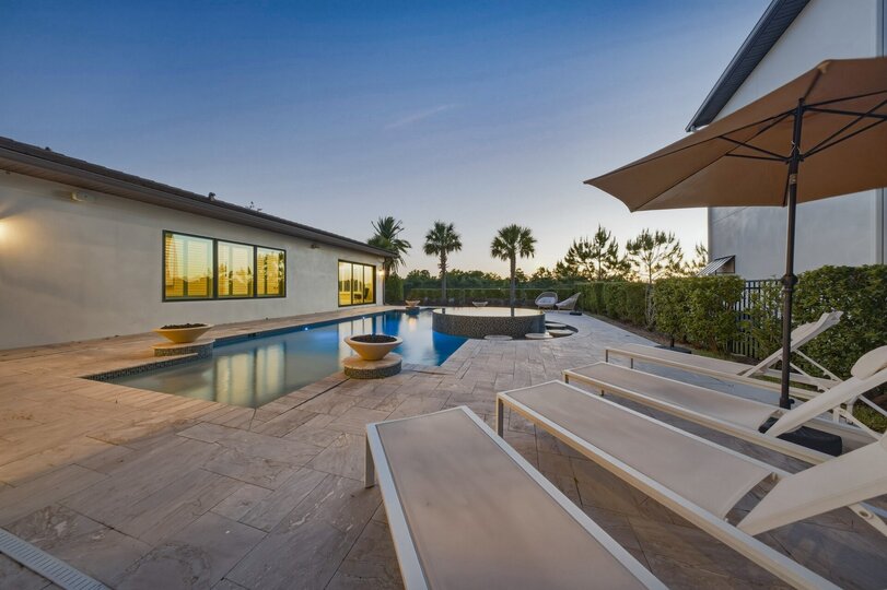 Rent this Luxury 5 Star Mansion on The Bear's Den Resort, Orlando Mansion 6125