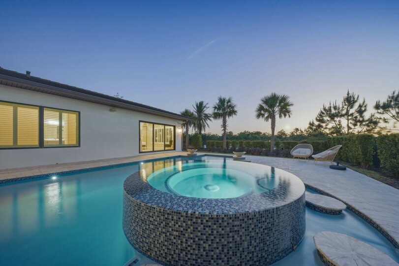 Rent this Luxury 5 Star Mansion on The Bear's Den Resort, Orlando Mansion 6125