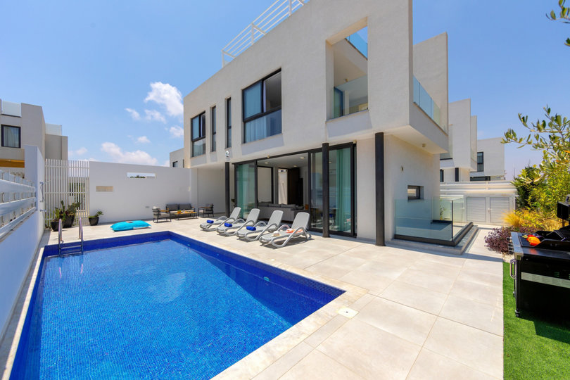 Luxury Home with Private Pool, Protaras Villa 1026