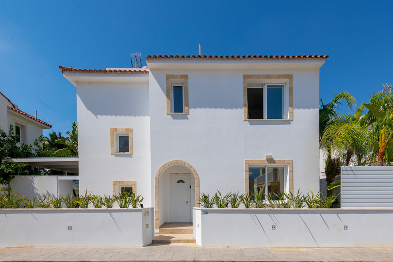 Luxury Villa Minutes from the Beach, Protaras 1032