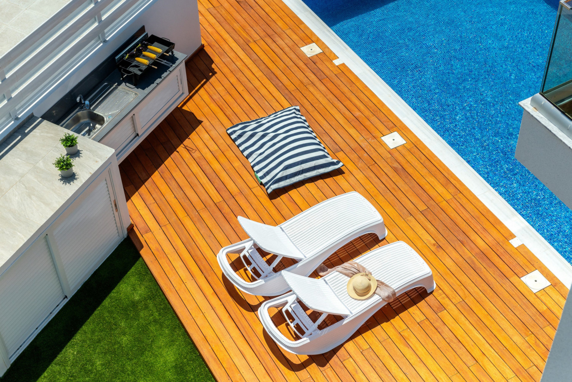 Your Beautiful Holiday Villa, Protaras Villa 1037
