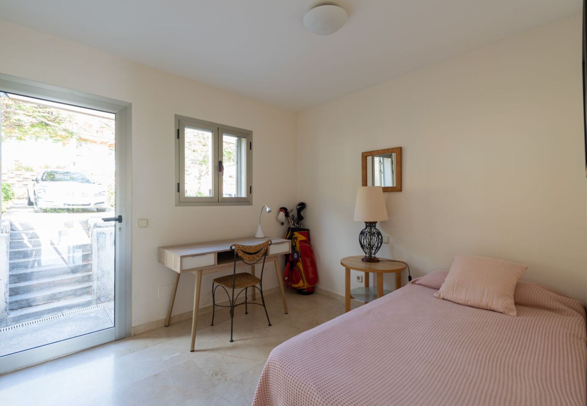 Modern Living in Pasito Blanco 1004