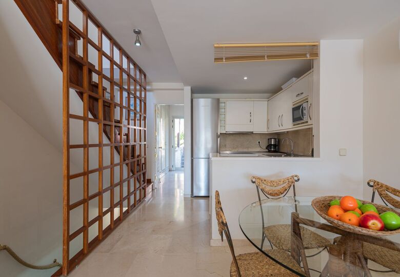 Modern Living in Pasito Blanco 1004