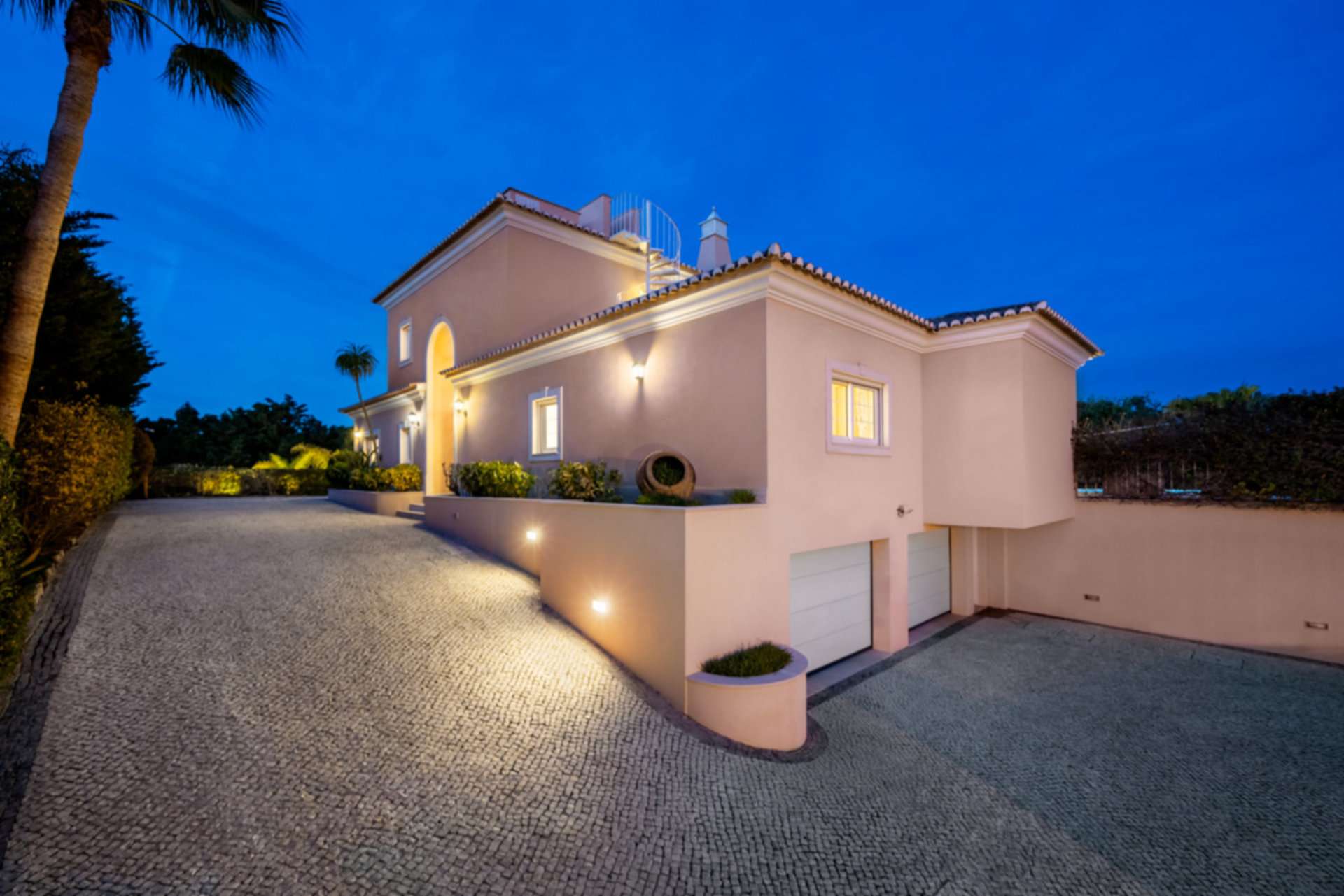 5 Star Villa Gigi – Premium Villa with Panoramic Views