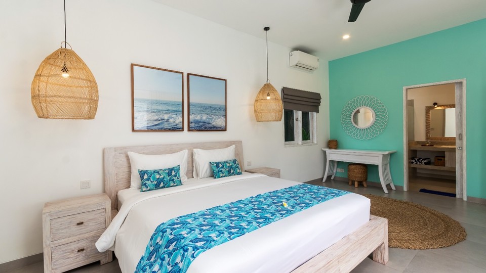 Charming 7BR Villa W/ Pool & Balcony in Bali, Bali villa 2206