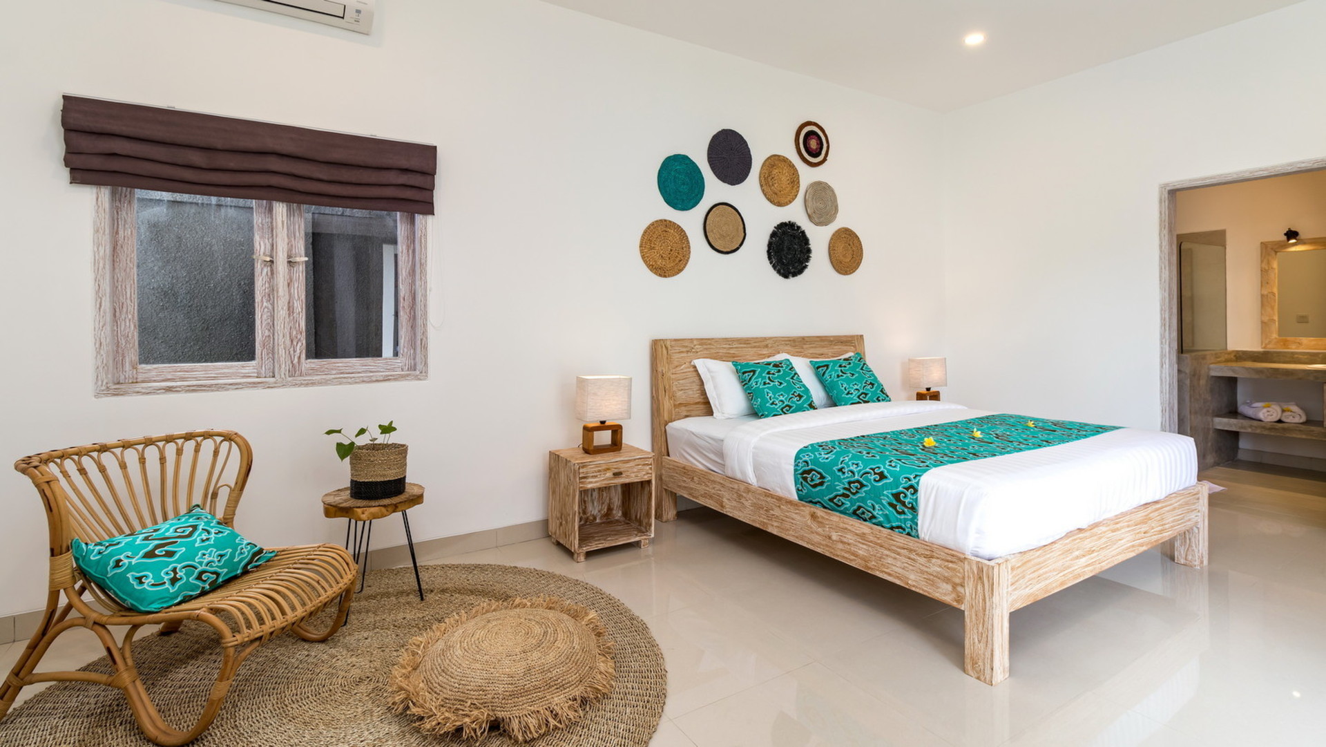 Charming 7BR Villa W/ Pool & Balcony in Bali, Bali villa 2206