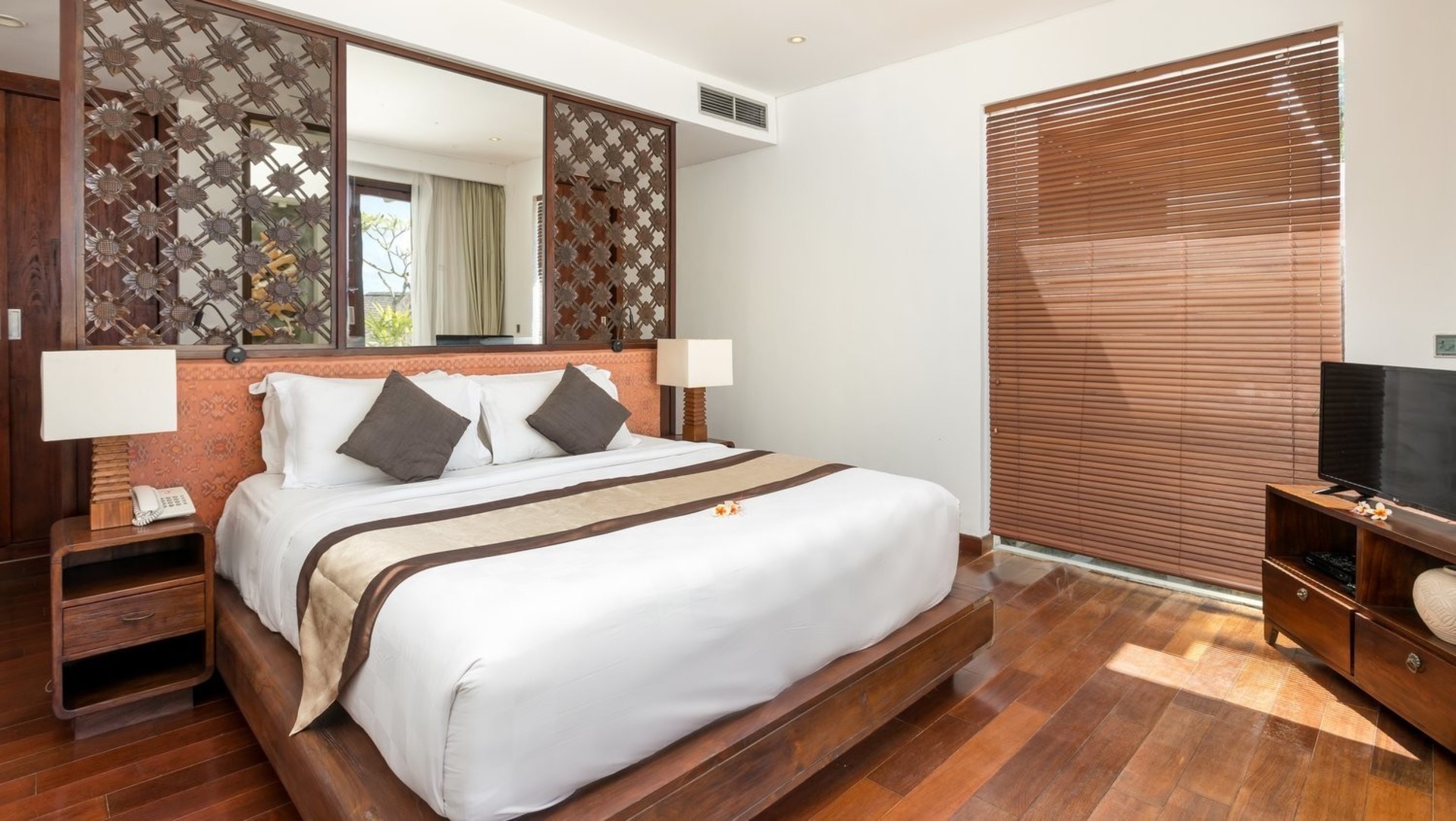 Peaceful 16BR Villa W/ Pool in Bali, Bali Villa 2209