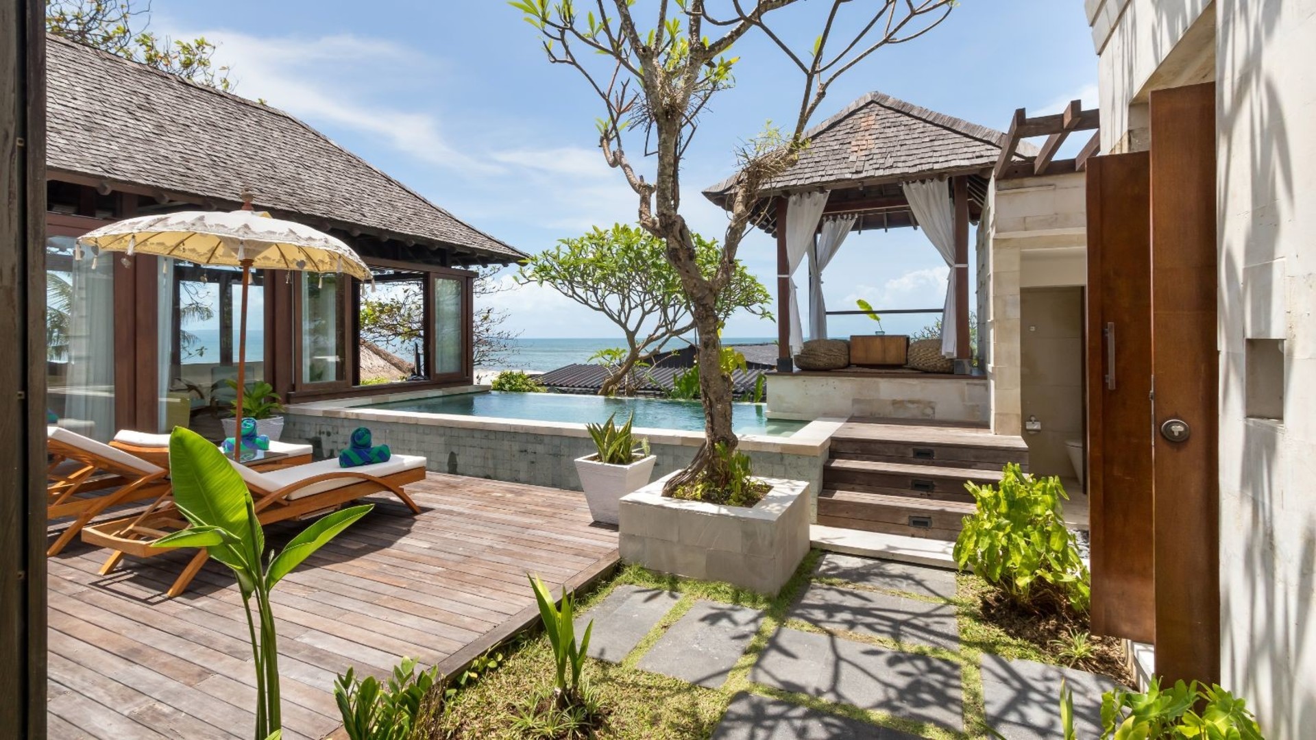 Peaceful 16BR Villa W/ Pool in Bali, Bali Villa 2209