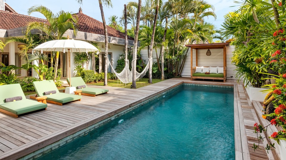 Cozy 4BR Villa with Amazing Pool Area, Bali Villa 2210, Seminyak, Indonesia