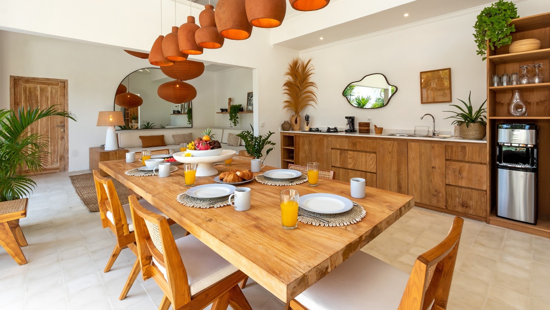 Cozy 4BR Villa with Amazing Pool Area, Bali Villa 2210