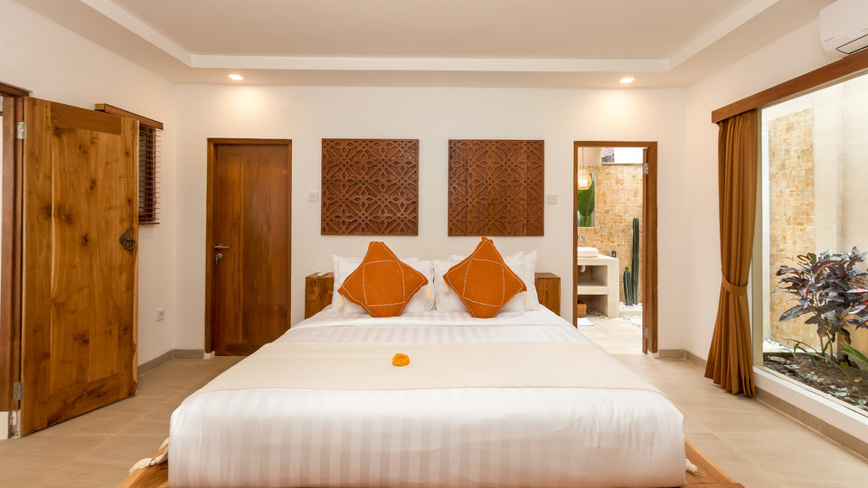 Amazing 4BR Villa With Pool in Bali, Bali Villa 2211