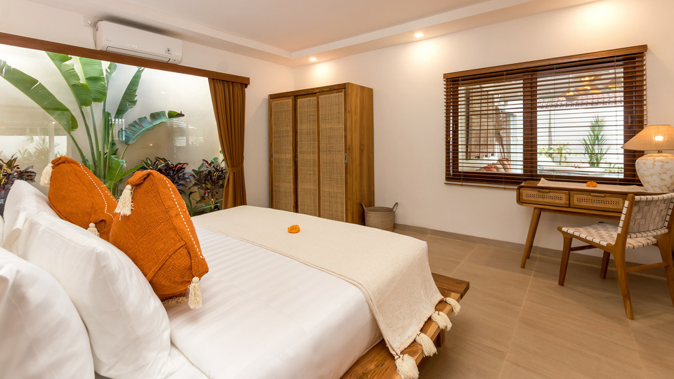Amazing 4BR Villa With Pool in Bali, Bali Villa 2211