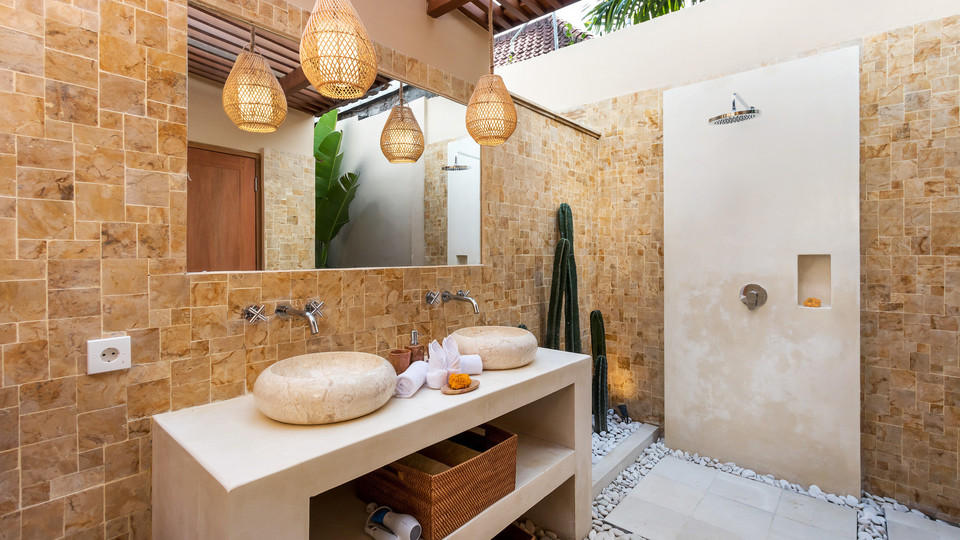 Wonderful 4BR Villa with Pool, Bali Villa 2212