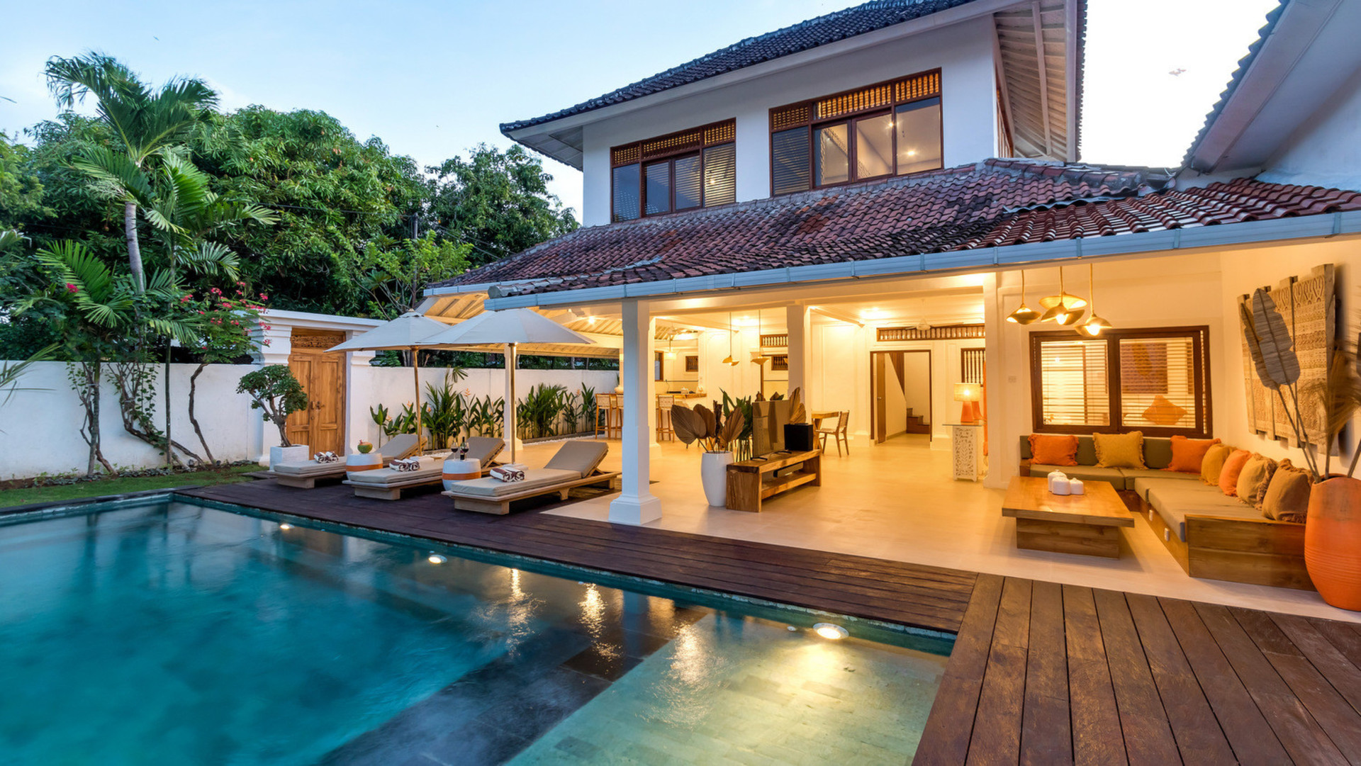 Wonderful 4BR Villa with Pool, Bali Villa 2212