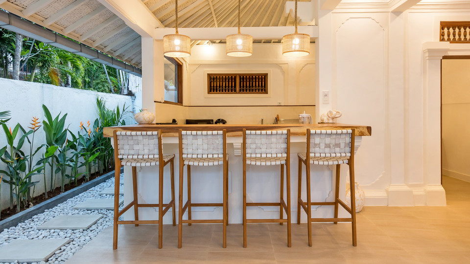 Wonderful 4BR Villa with Pool, Bali Villa 2212