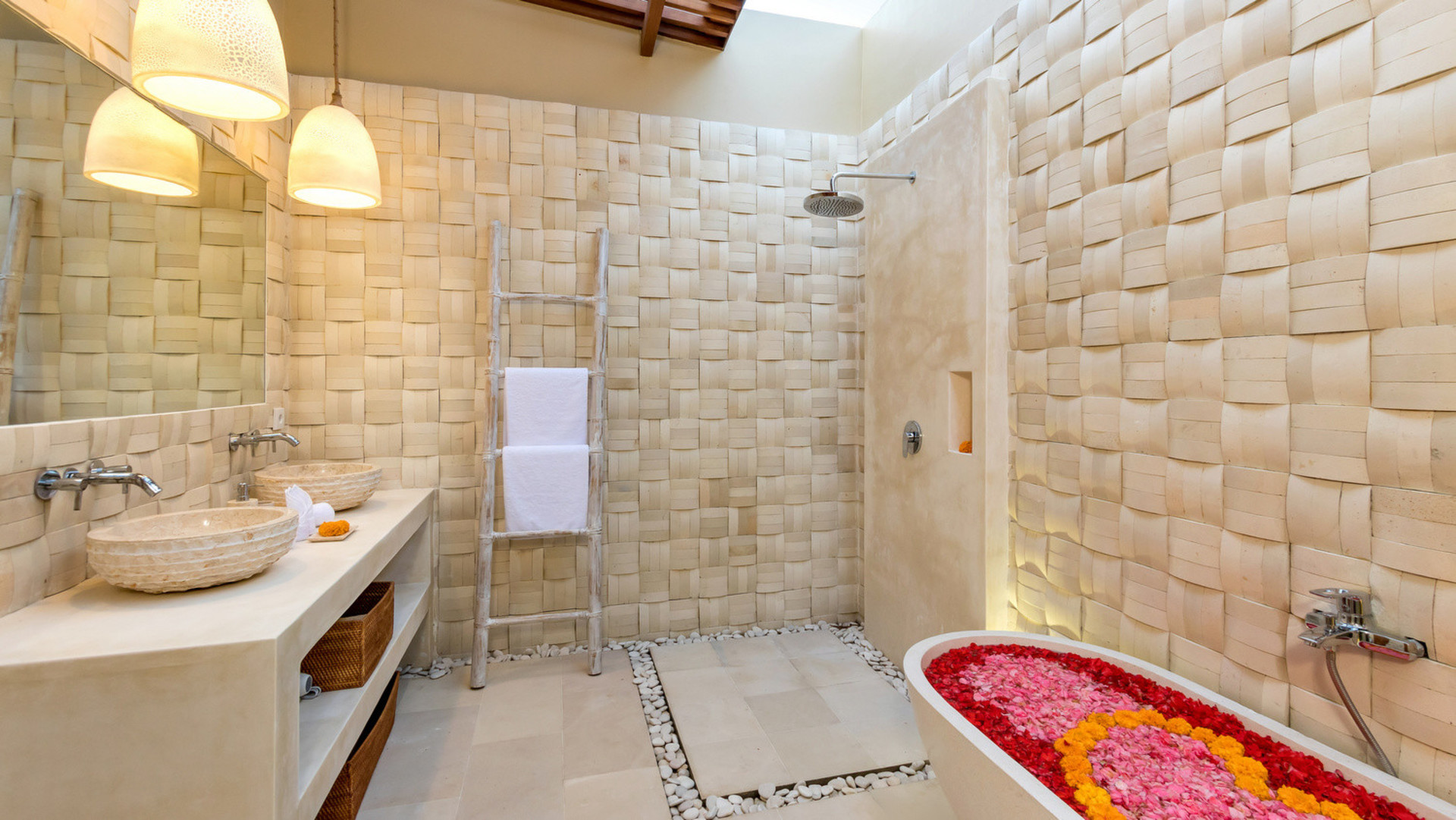 Wonderful 4BR Villa with Pool, Bali Villa 2212