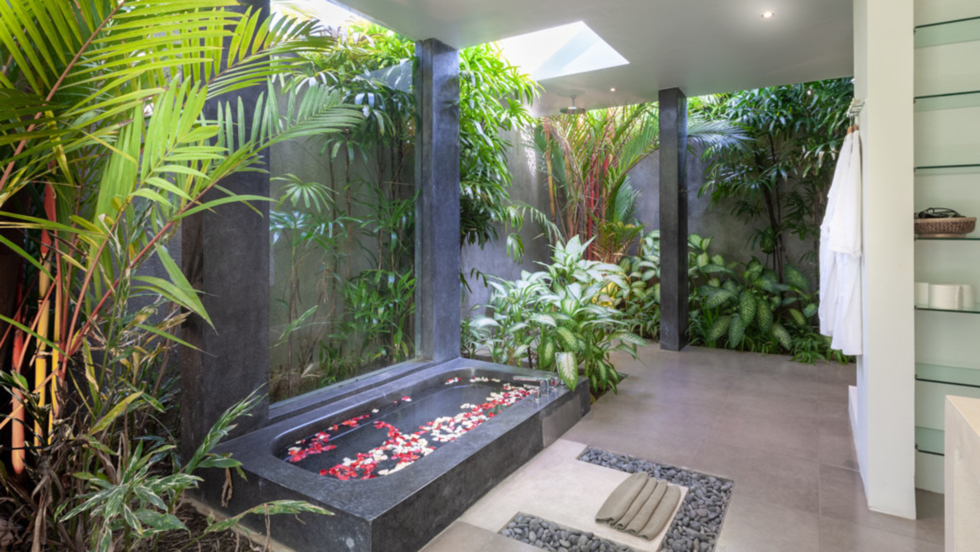 Beautiful 2BR Villa With Private Pool, Bali Villa 2215