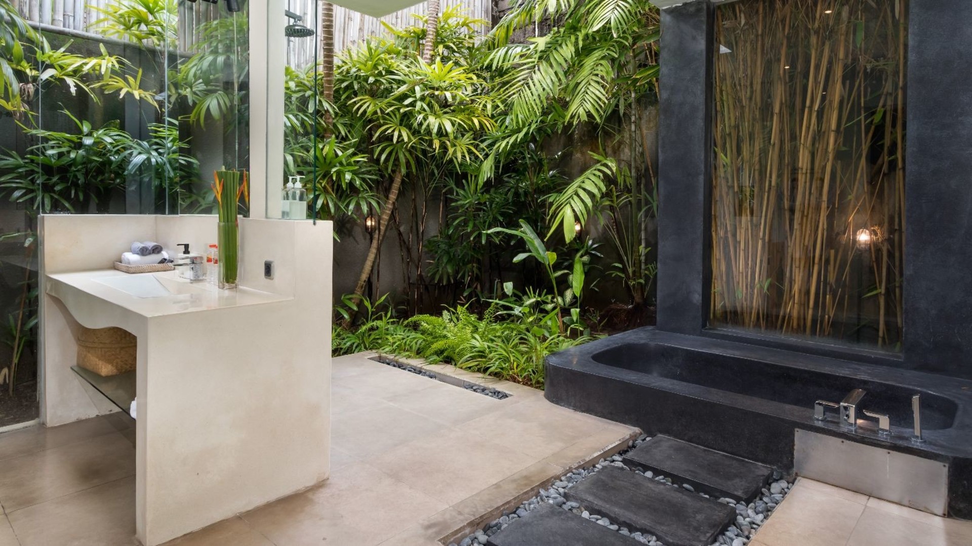 Cozy 2BR Villa W/Amazing Pool Area, Bali Villa 2216