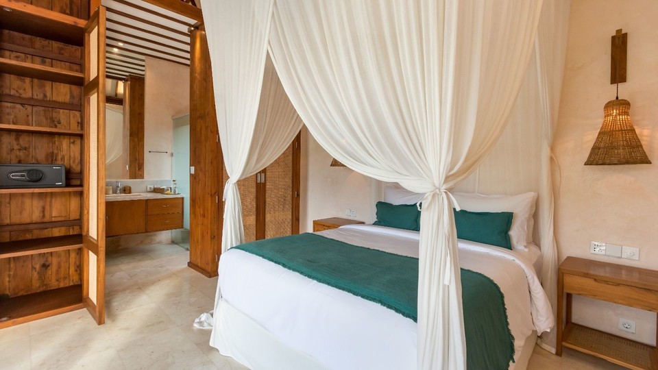 Amazing 4BR Villa With Pool, Bali Villa 2217
