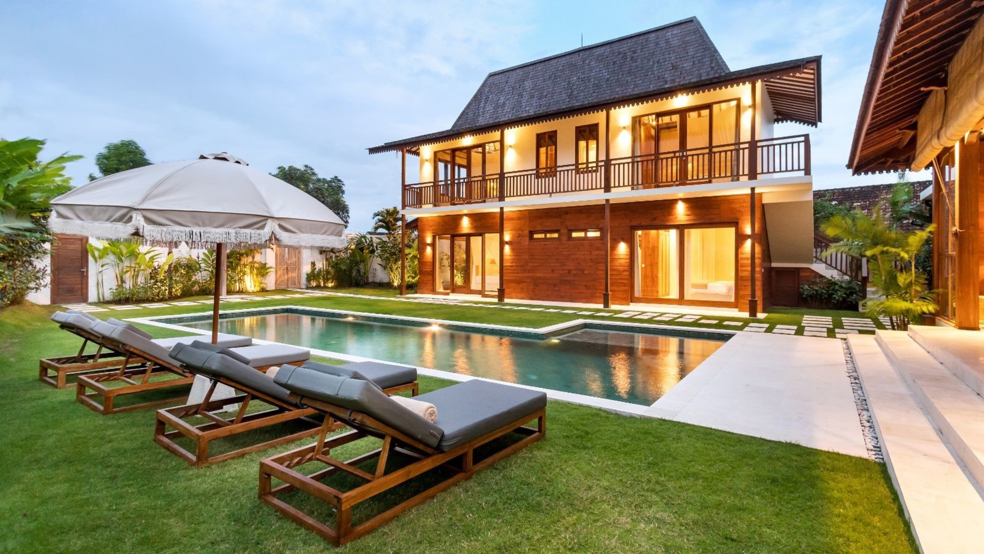 Amazing 4BR Villa With Pool, Bali Villa 2217