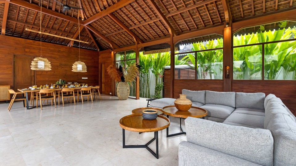 Amazing 4BR Villa With Pool, Bali Villa 2217