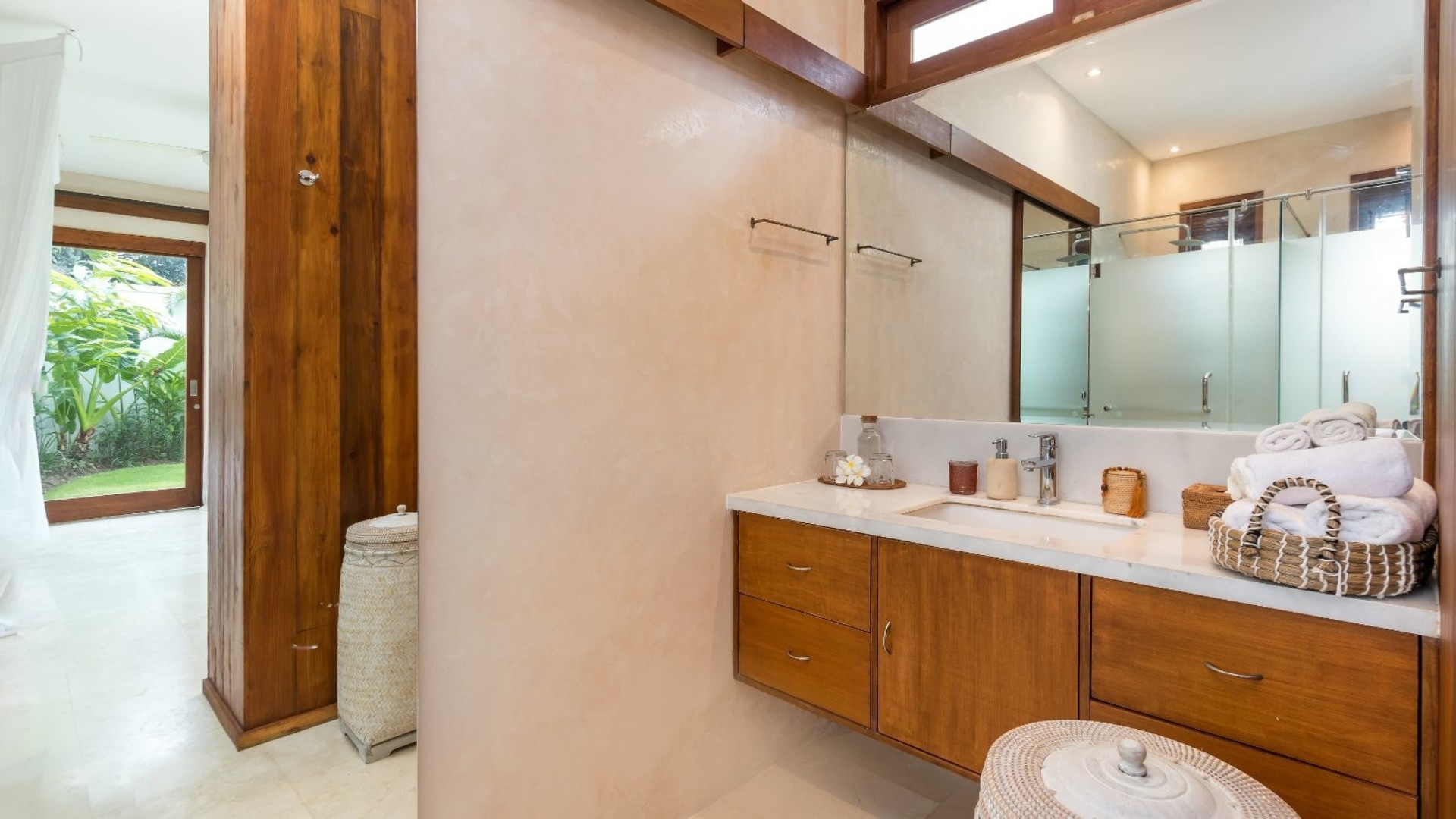 Wonderful 9BR Villa with Pool, Bali Villa Bali Villa 2218