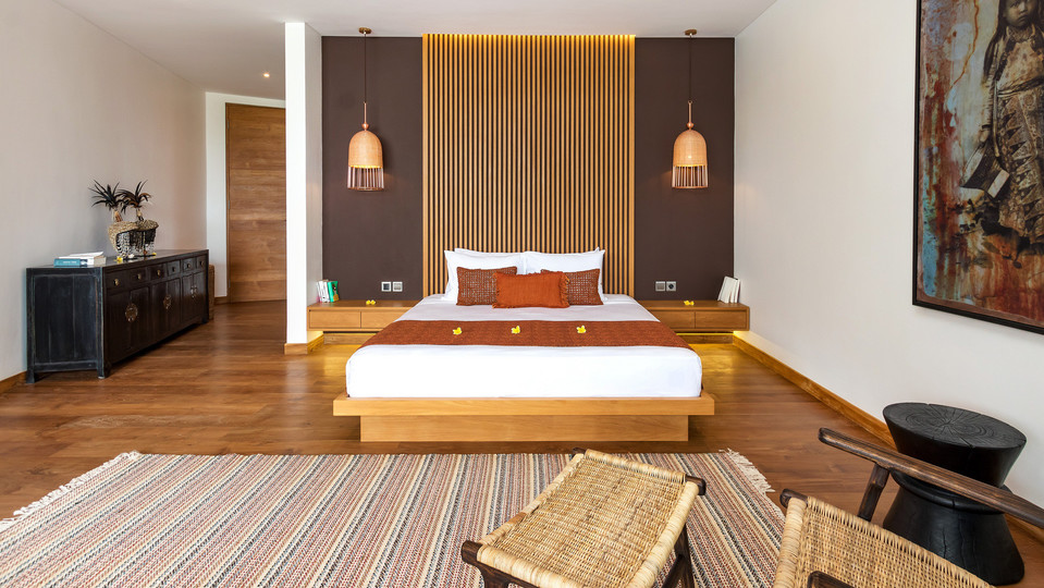 Cheerful 4BR Villa W/ Pool & Balcony, Bali Villa 2219