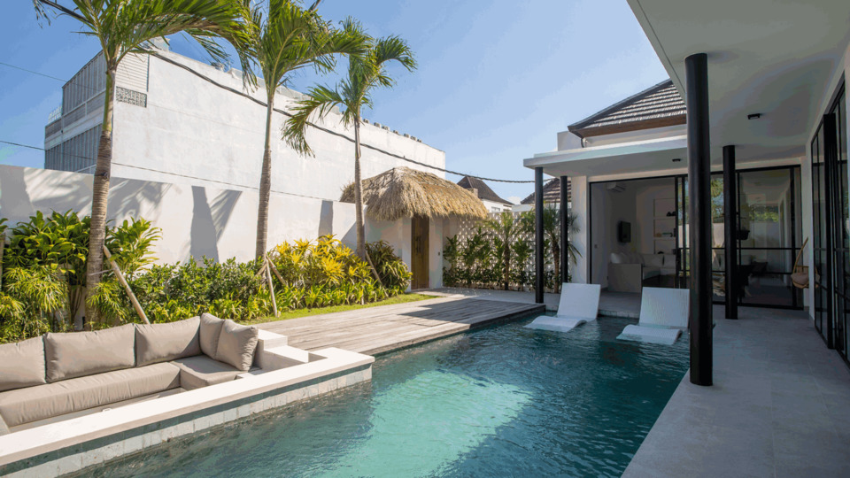 Adorable 2BR Villa W/ Private Pool, Bali Villa 2223
