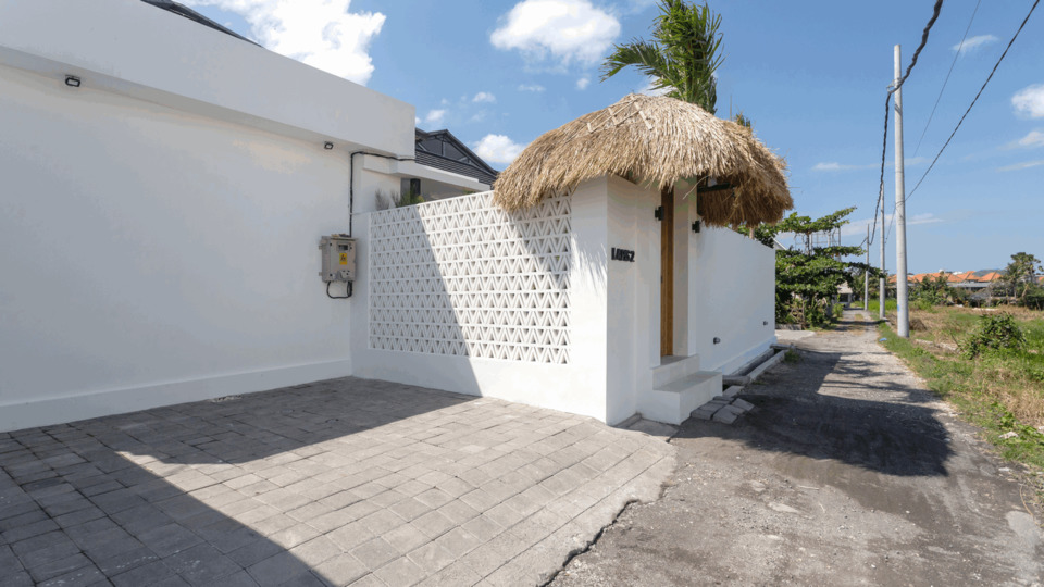 Adorable 2BR Villa W/ Private Pool, Bali Villa 2223