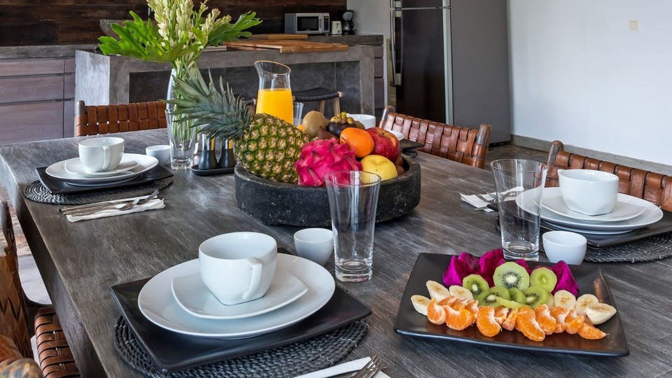 Sunny 3BR Villa Close to Beach W/ Pool, Bali Villa 2225