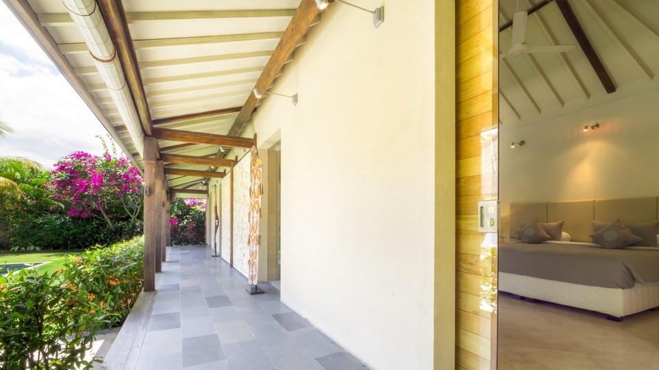Great 2BR Villa W/ Amazing Pool & Garden, Bali Villa 2226