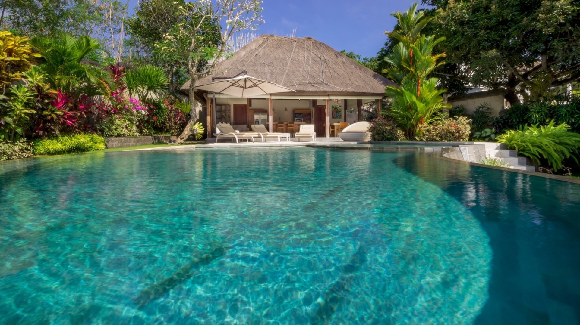 Fantastic 3BR Villa W/ Pool & Garden, Bali Villa 2228
