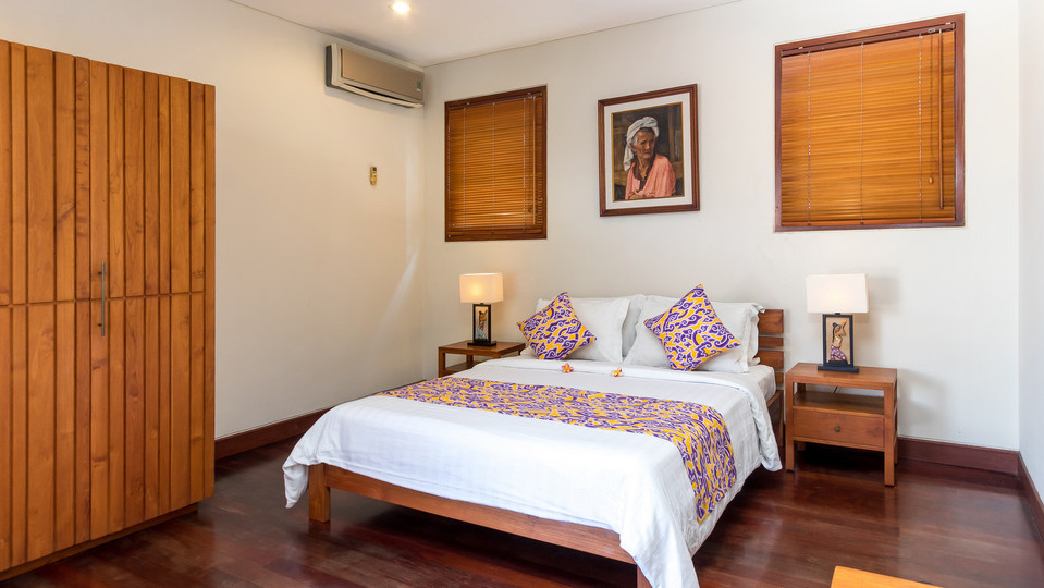 Spacious 4BR Villa W/ Pool & Garden, Bali Villa 2233