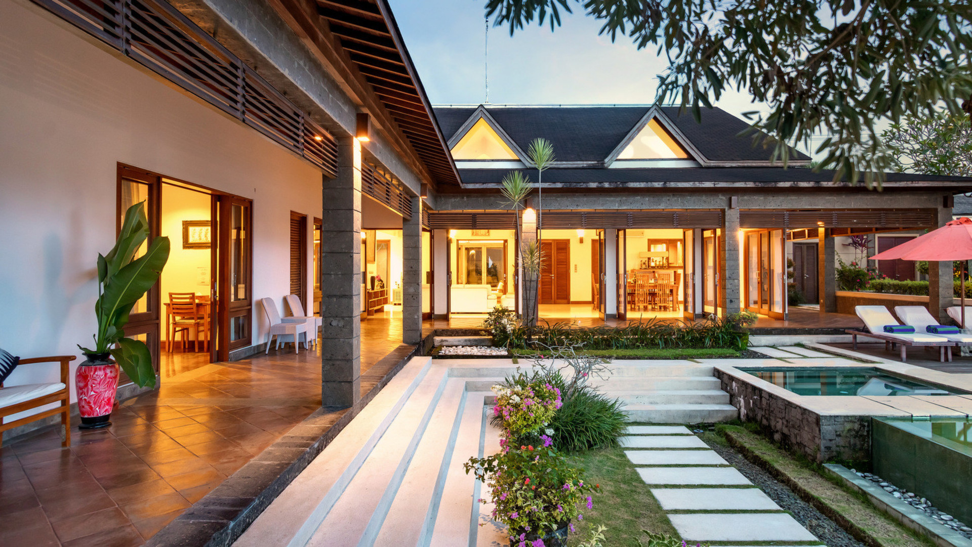 Spacious 4BR Villa W/ Pool & Garden, Bali Villa 2233