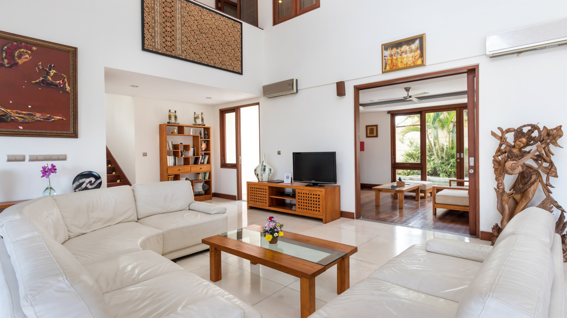 Spacious 4BR Villa W/ Pool & Garden, Bali Villa 2233