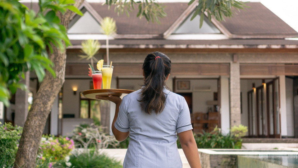 Spacious 4BR Villa W/ Pool & Garden, Bali Villa 2233