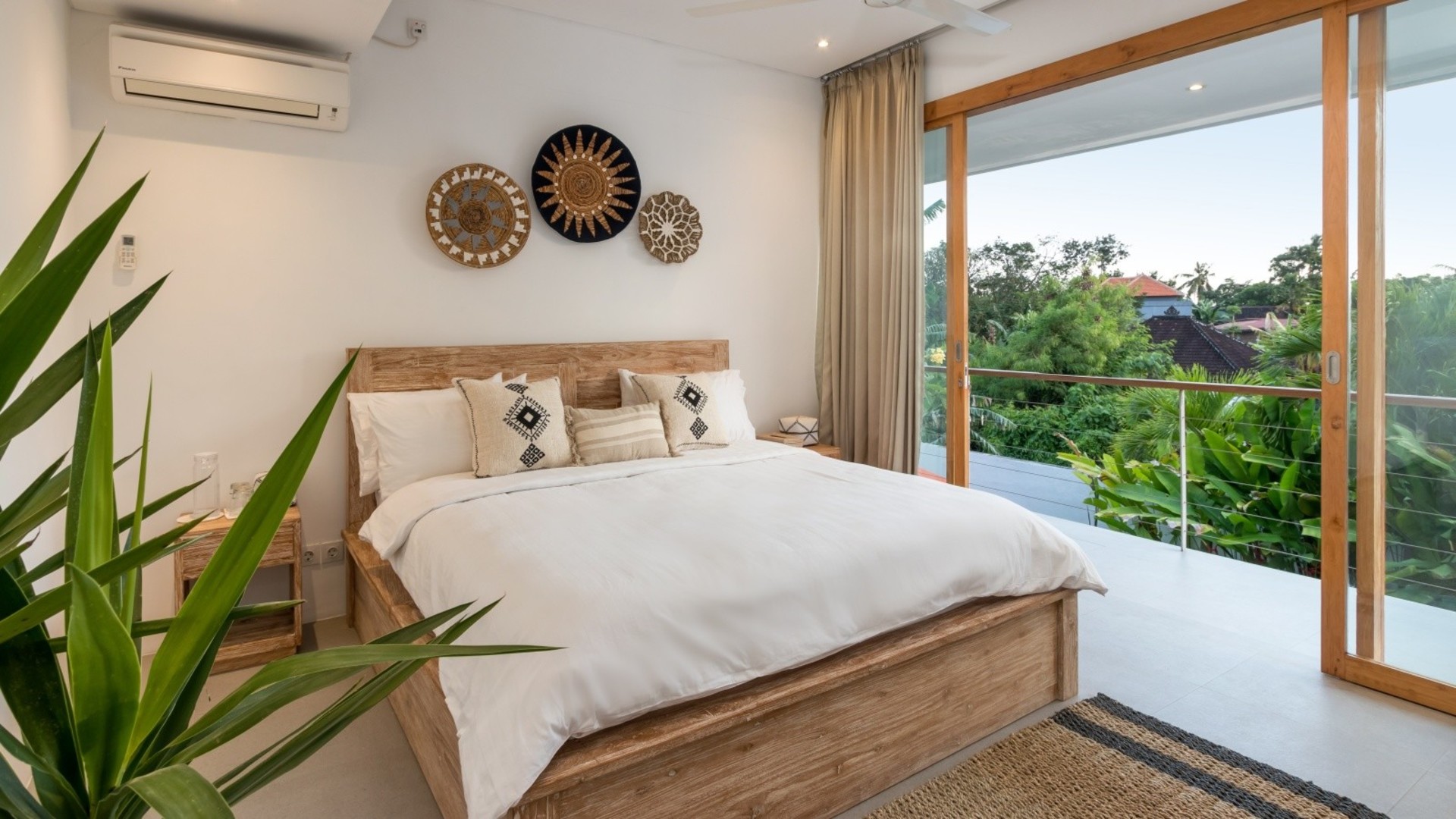 Enjoy Fully Equipped 4BR Villa W/ Pool & Garden, Bali Villa 2236