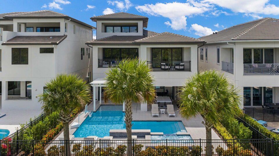 5 Star Villa Opus – A Signature Luxury Estate