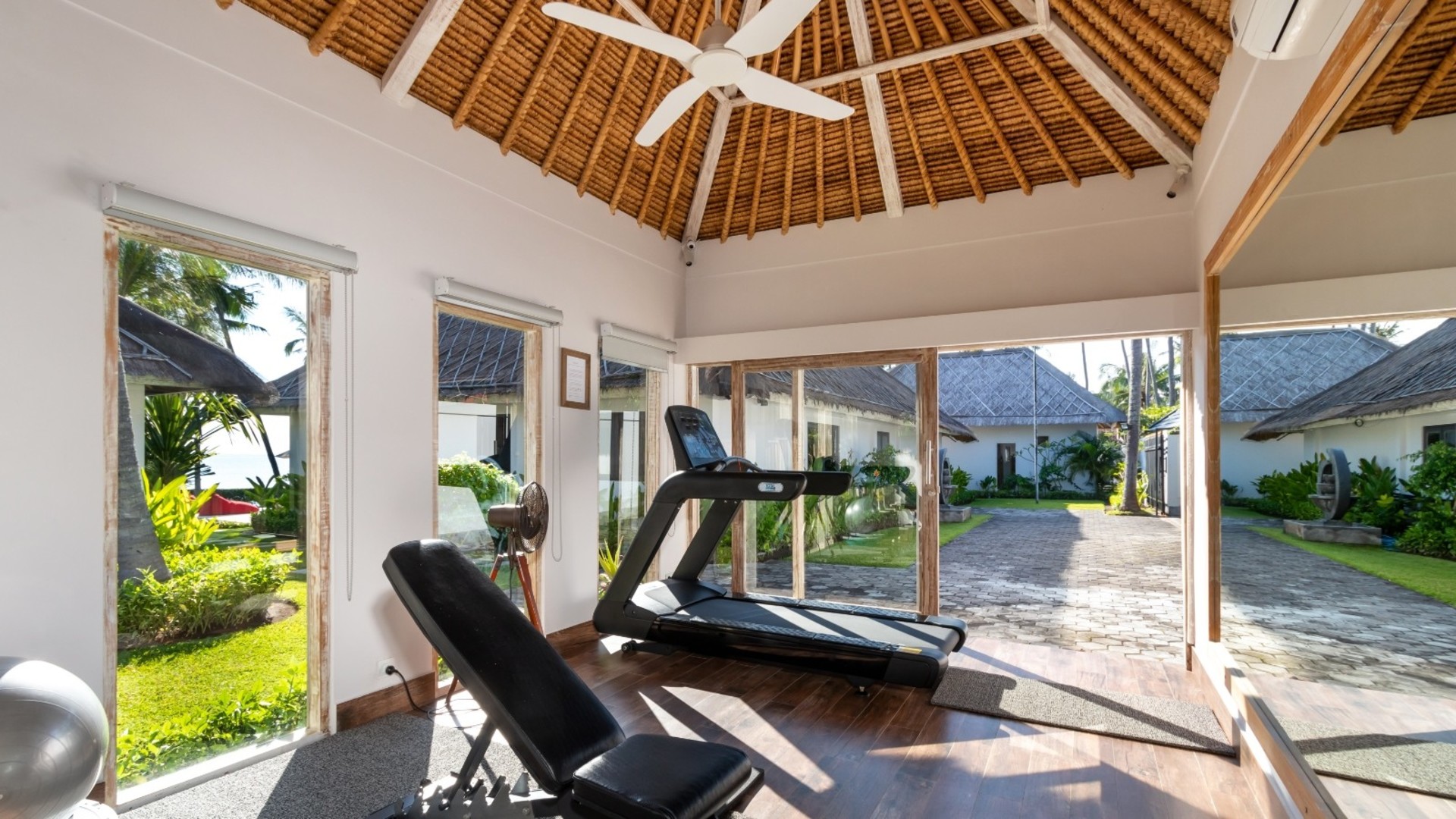 Renovated 3BR Villa W/ Pool - Perfect for Couples , Bali Villa 2237