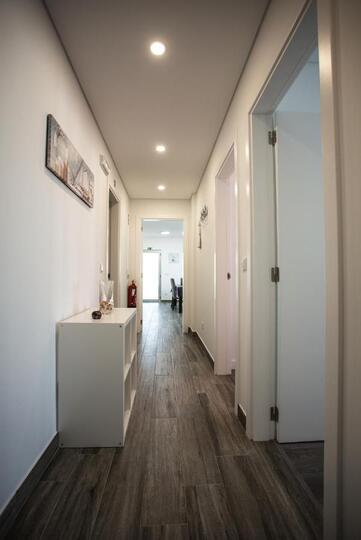 Luxurious 2BR apartment Family Friendly with balcony, Leiria Apartment 1006