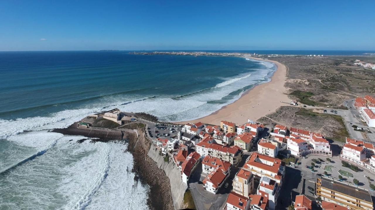 Luxurious 2BR apartment Family Friendly with balcony, Leiria Apartment 1006