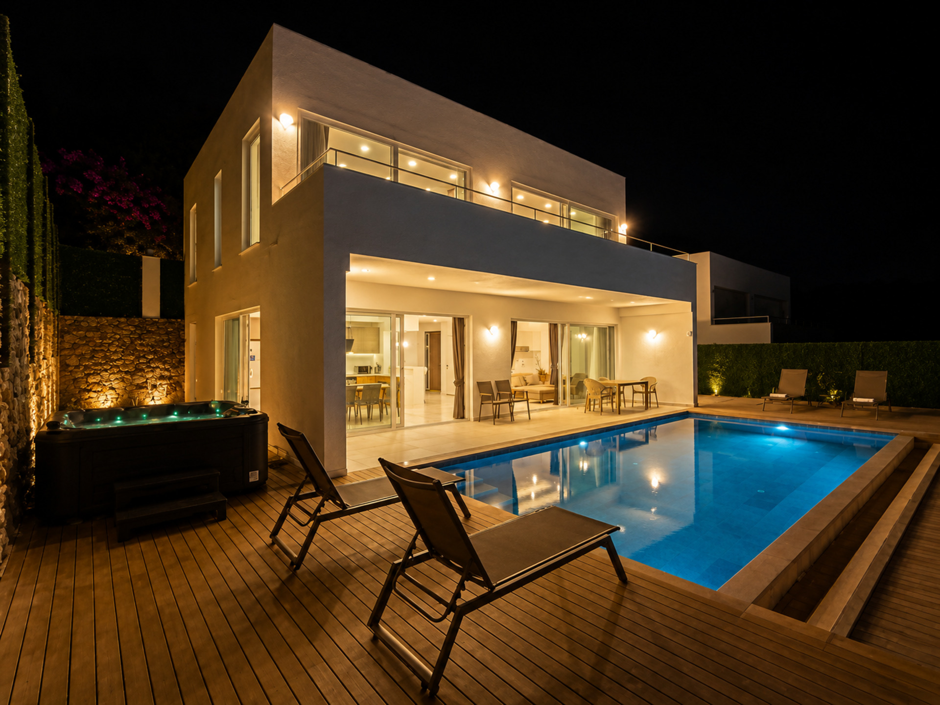 5 Star Villa Summit – Panoramic Mountain & Sea Escape