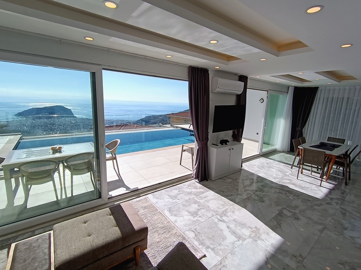 5 Star Villa Summit – Panoramic Mountain & Sea Escape