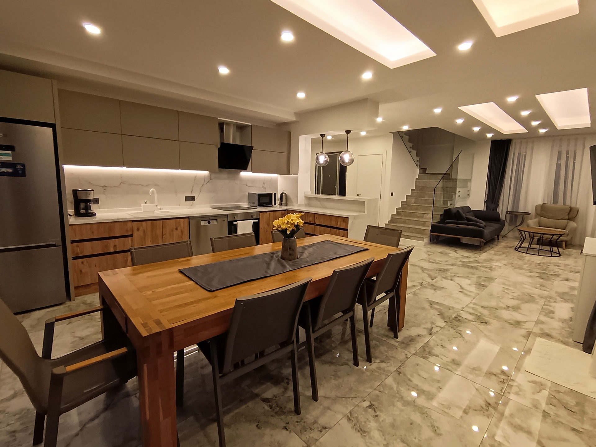 5 Star Villa Horizon – Mountain & Sea Escape