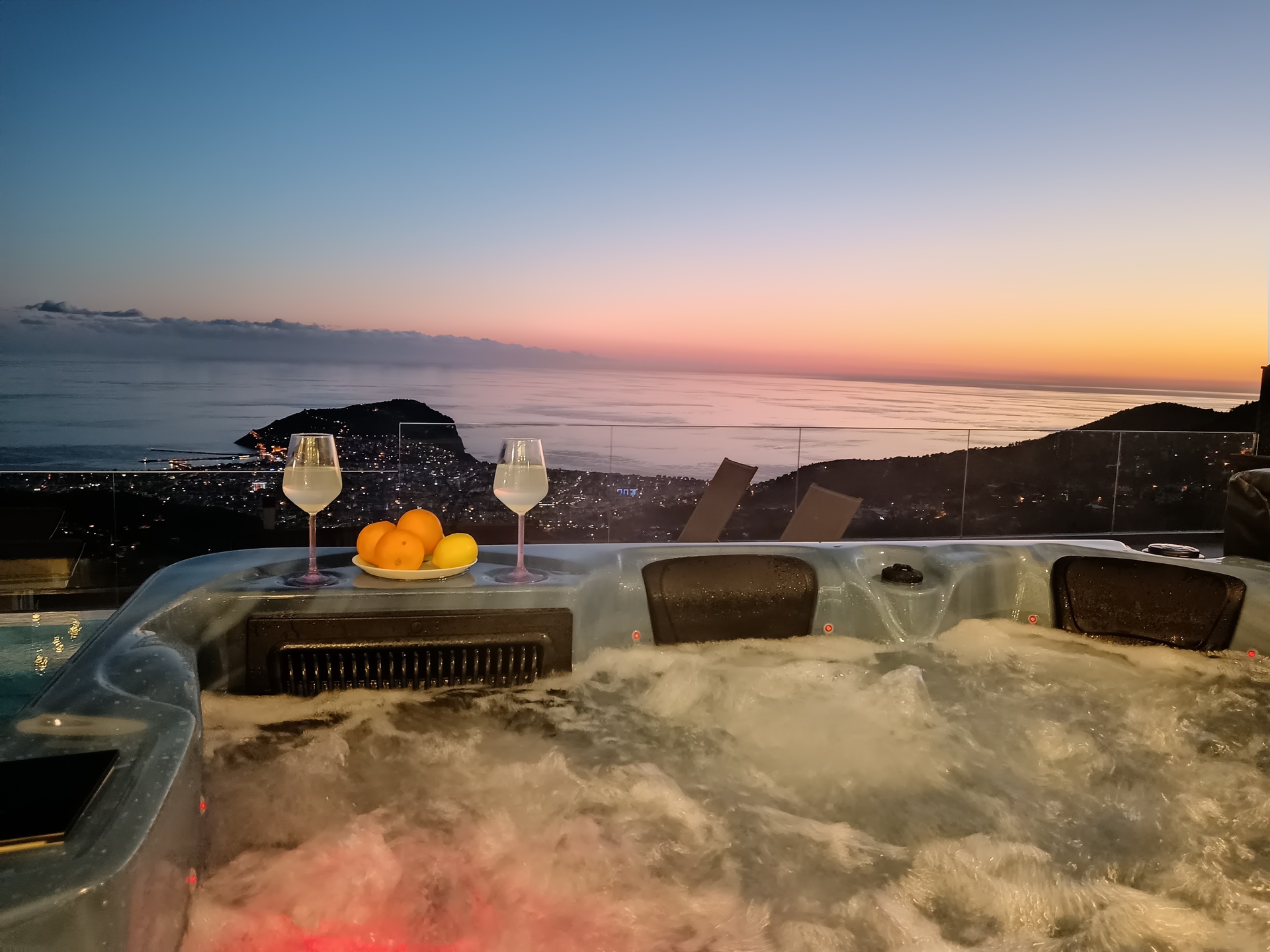 5 Star Villa Horizon – Mountain & Sea Escape